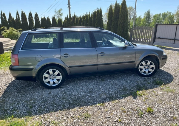 Volkswagen Passat cena 12900 przebieg: 308000, rok produkcji 2005 z Kielce małe 67
